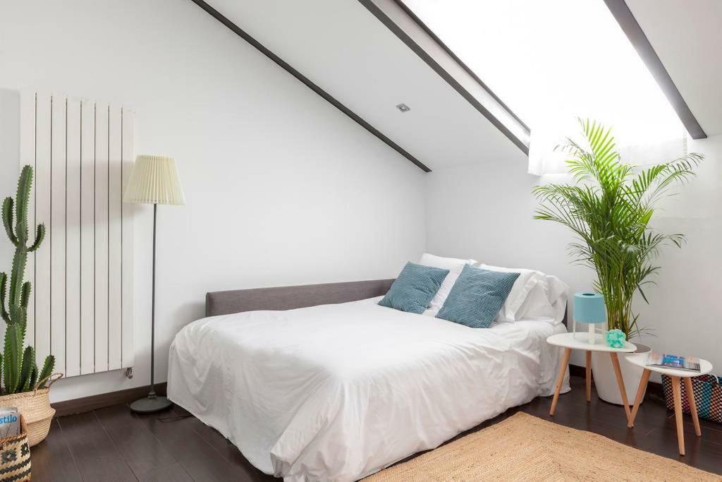 Modern Top Floor Loft At Malasana'S Heart Madrid Kültér fotó